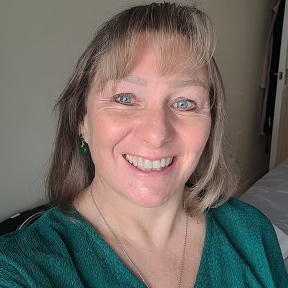 Gill Lindsay